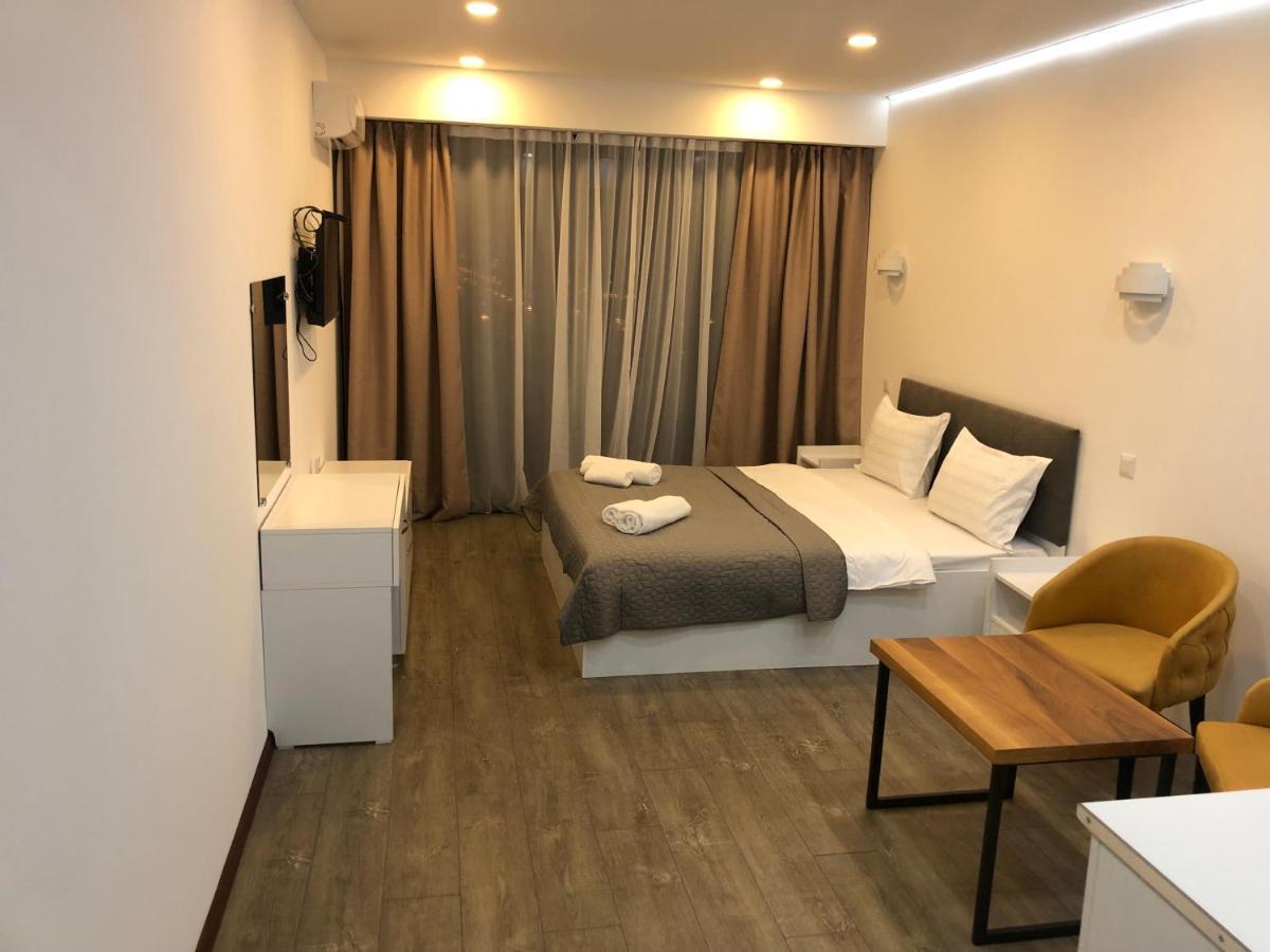 Panorama Beach Tower Batumi Exterior foto